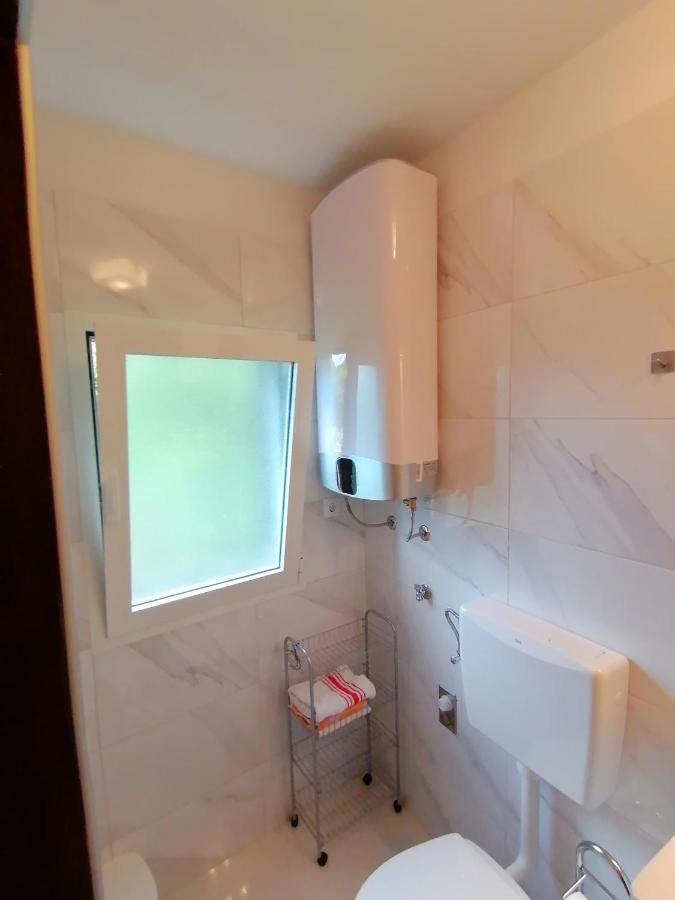 Apartment Dinka Kornić Eksteriør billede