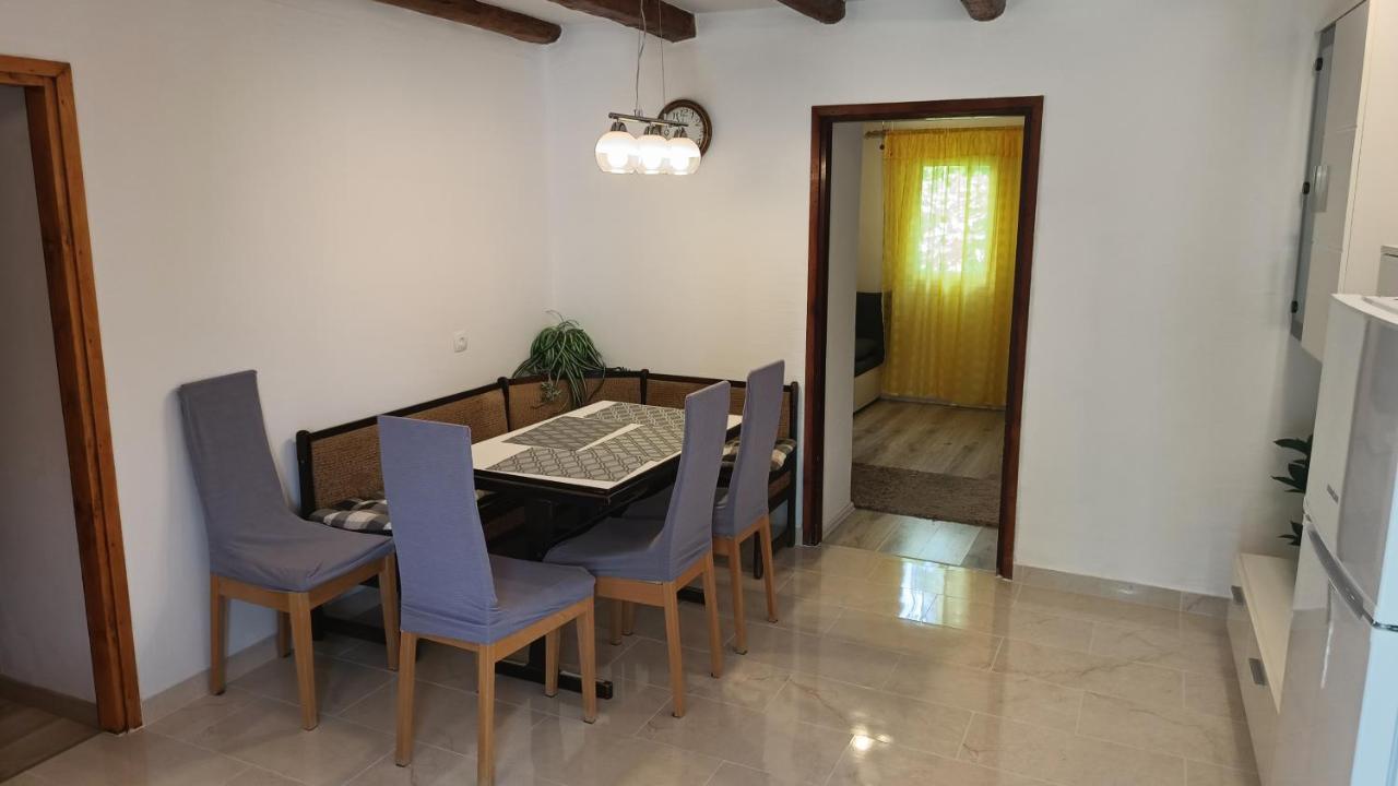 Apartment Dinka Kornić Eksteriør billede